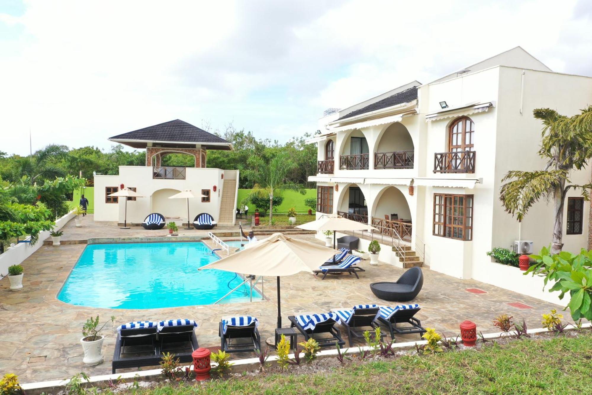Mzima Beach Residences - Diani Beach Galu Exterior photo