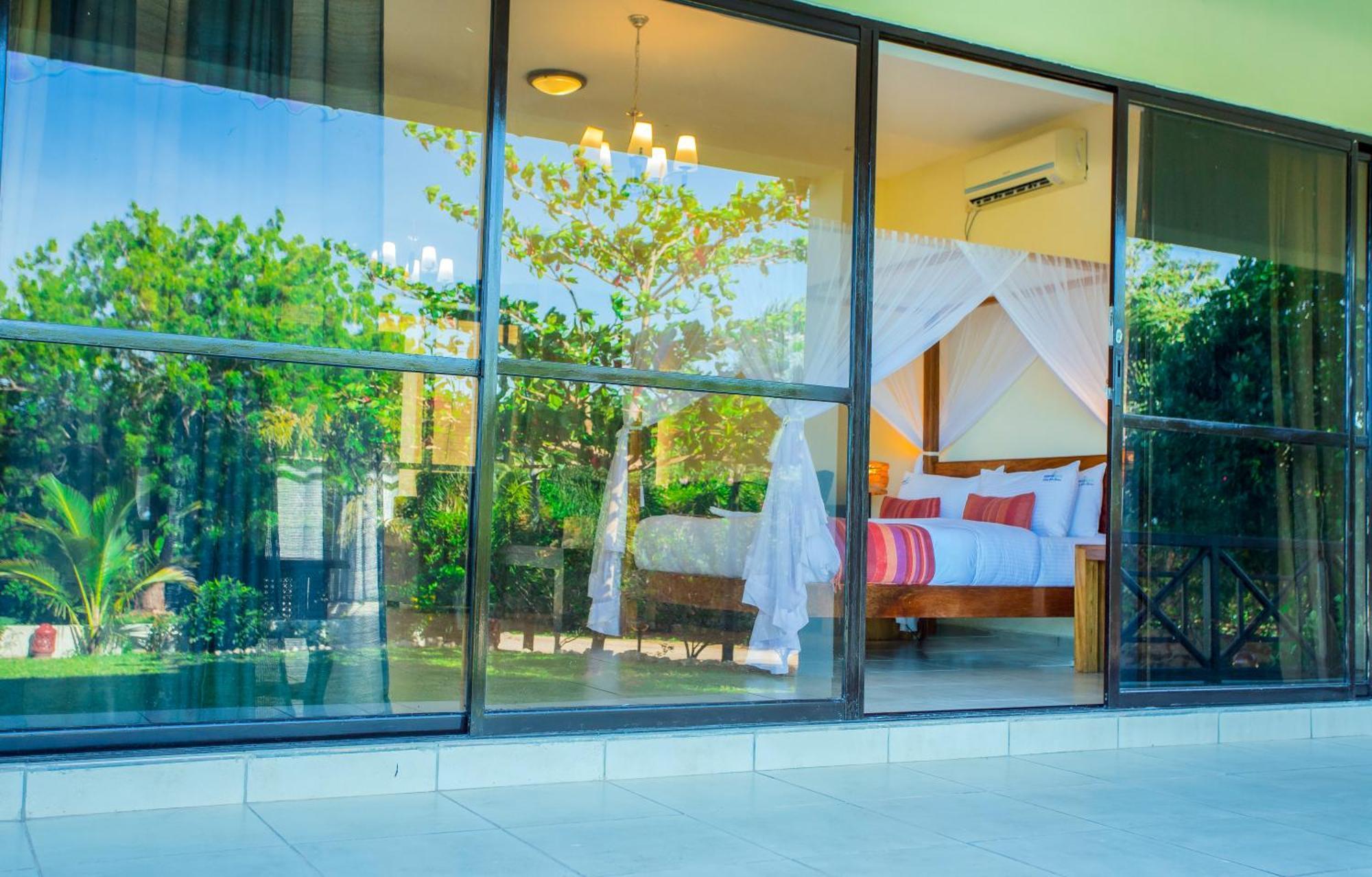 Mzima Beach Residences - Diani Beach Galu Exterior photo