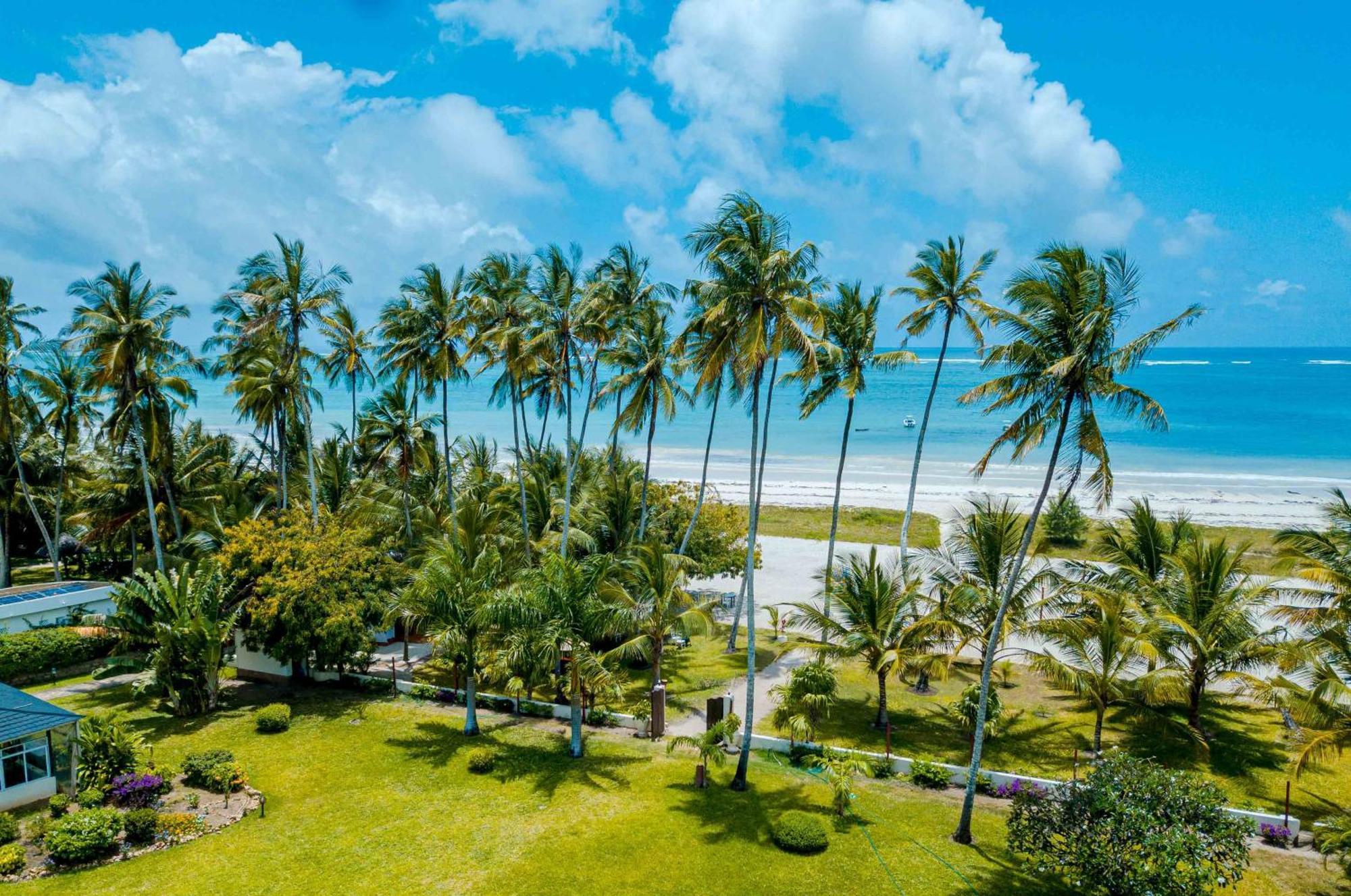 Mzima Beach Residences - Diani Beach Galu Exterior photo