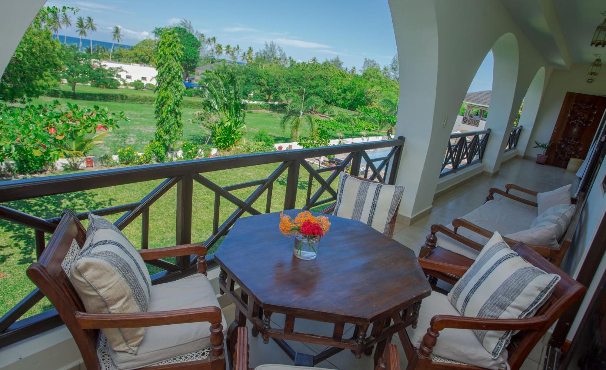 Mzima Beach Residences - Diani Beach Galu Exterior photo