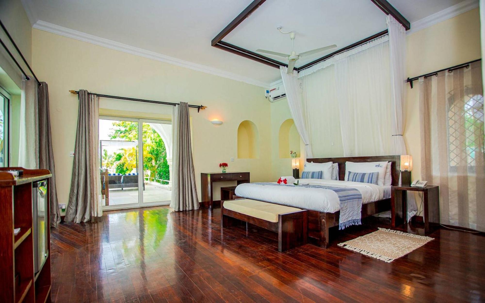 Mzima Beach Residences - Diani Beach Galu Exterior photo